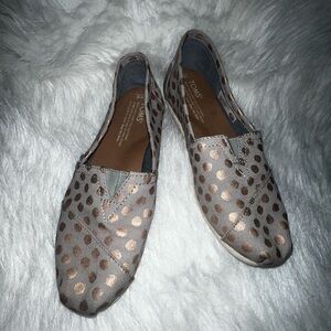 TOMS Polka Dot Slip-on Shoes • Rose Gold & Grey Size 6